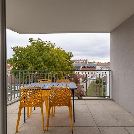 Be My Home - Les Mots Bleus Lyon Exterior photo